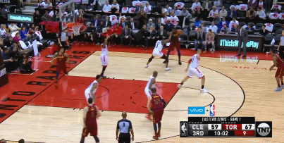 掘金约基奇三双球队大胜快船（约基奇砍三双，掘金大胜快船）