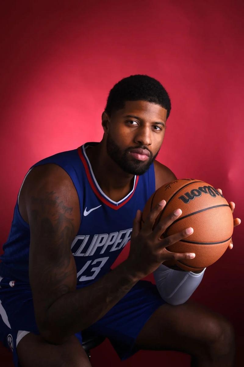 米体：米兰vs科莫的意甲联赛已经几乎不可能在珀斯举行（米体：米兰对科莫的意甲比赛在珀斯举行基本无望）