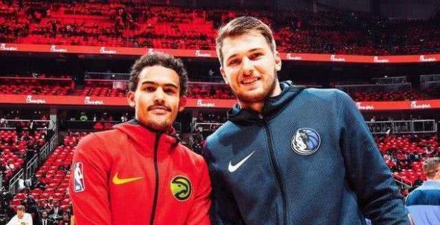 德甲强强对话引爆讨论（德甲巅峰对决引发热议）